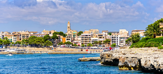 Canvas Print - Porto Cristo Hafen Felsen Kirche Mallorca