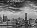 Fototapeta Miasta - Beautiful view of skyline of Manhattan