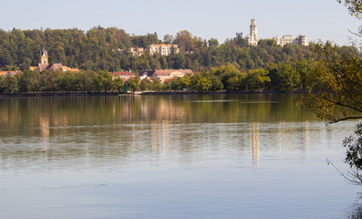 Wall Mural - Hluboka nad Vltavou, Czech republic - lake and castle. 