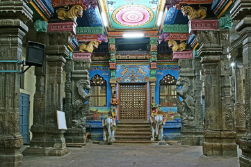 Inside of Meenakshi hindu temple in Madurai, Tamil Nadu, South India.  It is a twin temple, one of which is dedicated to Meenakshi, and the other to Lord Sundareswarar