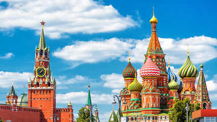 Poster - Moscow Kremlin and St Basil's Cathedral on Red Square, Russia