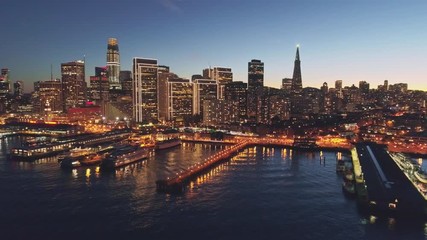 Canvas Print - Aerial Cityscape Flythrough of San Francisco with Holiday City Lights, California, USA