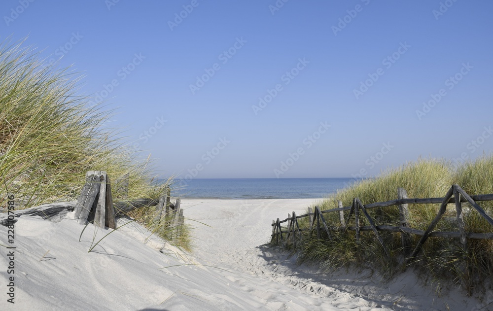 The stunning beach of Bialogora, a seaside resort on the Baltic Sea coast - obrazy, fototapety, plakaty 