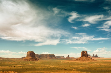 Wall Mural - monument valley. navajo tribal park, usa.