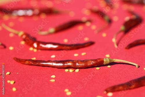 Fotografie, Obraz Chile de Arból (Arbol Chili Pepper with Seeds) - Close Up