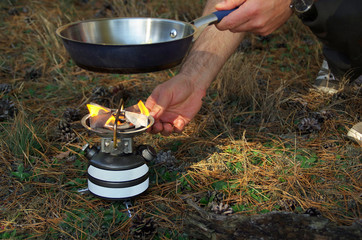 Camp stove with pan