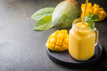 Wall Mural - Healthy mango smoothie