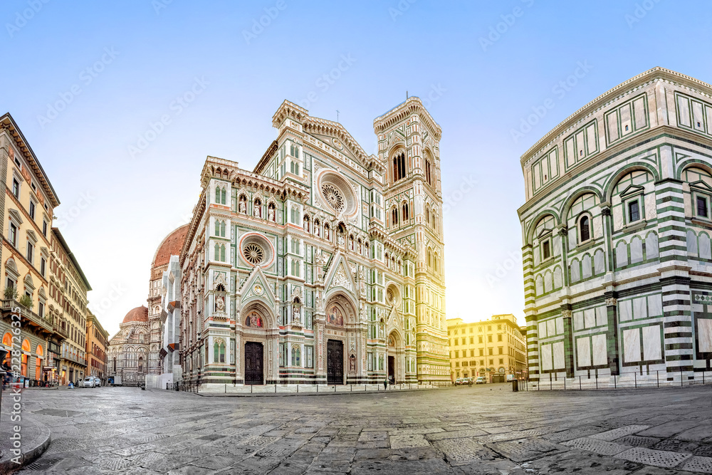 Florence on surise. View of Cathedral of Santa Maria del Fiore, Italy - obrazy, fototapety, plakaty 