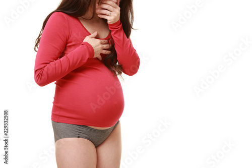 つわりに苦しむ赤いシャツを着た臨月の妊婦 Buy This Stock Photo And Explore Similar Images At Adobe Stock Adobe Stock つわりに苦しむ赤いシャツを着た臨月の妊婦 Buy This Stock Photo And Explore Similar Images At Adobe Stock Adobe Stock