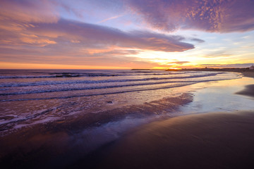 Wall Mural - Coucher de soleil sur la mer Méditerranée. Camargue.