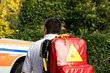 © bilderhexchen - Notfallsanitäter auf dem Weg zu einem Einsatz