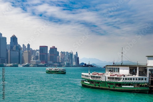 Fotografía Hong Kong, star ferry terminal and skyline