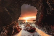 Corona Del Mar Pirate's Cave 