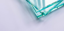 Glass Factory Produces A Variety Of Transparent Glass Thicknesses.