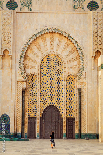 Fotografía Femme en voyage au Maroc touriste voyageuse mosquée