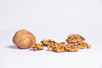 walnut, food, nut, isolated, brown, white, shell, nutshell, healthy, nuts, fruit, walnuts, cracked, snack, ingredient, closeup, open, organic, nutrition, diet, hard, macro, natural, group, nature