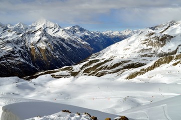 High valley of snow