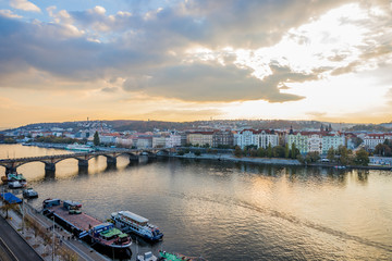 Poster - Vue de Prague depuis la terrasse de la Maison dansante