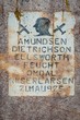 © imageBROKER - Memorial stone for Amundsen-Ellsworth North Pole Airplane Expedition, Ny-Alesund, Spitsbergen Island, Spitsbergen Archipelago, Svalbard and Jan Mayen, Norway, Europe