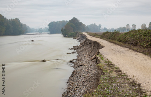 Cuadros en Lienzo Embankments after the flood in northern Italy - long esposure