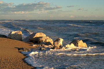 sea and rocks,waves,seascape,horizon,cloud,morning,water,sky,nature,