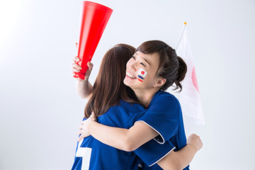 Sticker - W杯・ワールドカップサッカーで抱き合うサッカーファン・サポーターの日本人