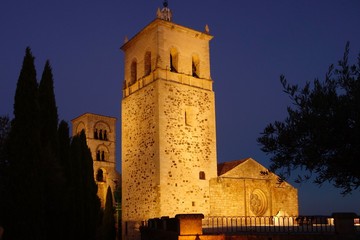 Catedral de trujillo en la noche