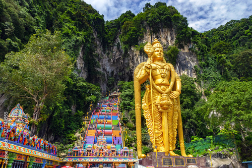 Cuadros en Lienzo Batu cave in Malaysia, Hinduism temple