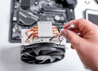 Poster - Installing or repair the air cooling system of the PC processor.