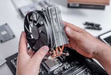 Poster - Installing or repair the air cooling system of the PC processor.