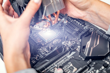 Poster - Installing or repair the air cooling system of the PC processor.