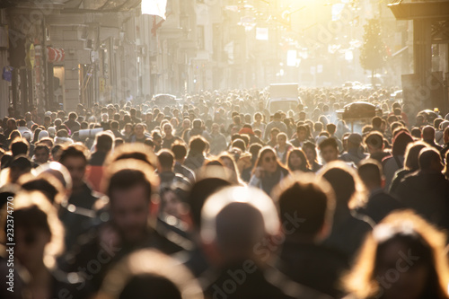 Fotografía Blurred crowd of unrecognizable at the street