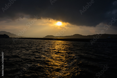 Fotografia  夕暮れ迫る海峡