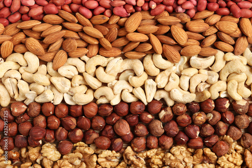 Fotomural mixed nuts laid out in stripes