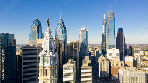 Fotomural Urban Core City Center Tall Buildings Downtown Philadelphia Pennsylvania