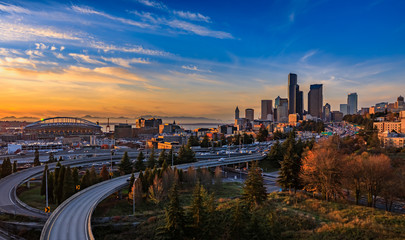 Wall Mural - Seattle downtown skyline sunset from Dr. Jose Rizal or 12th Avenue South Bridge