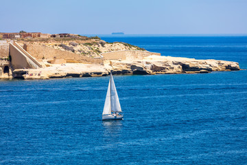 Küstenlandschaft - Valletta