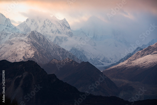 jesien-w-dolinie-hunza-obszar-polnocny-pakistan