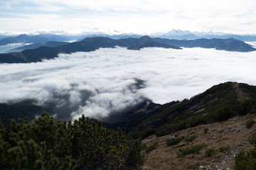 beautiful autumn hiking in berchtesgadener alps