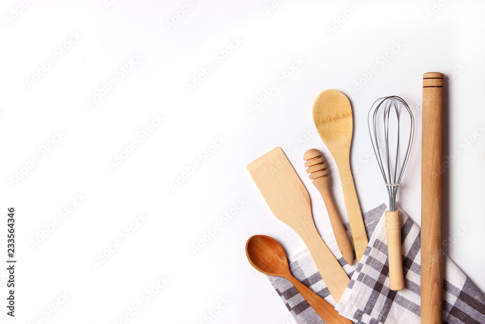different kitchenware on a light background top view. Cooking appliances. flat lay  - obrazy, fototapety, plakaty 
