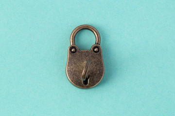 Sticker - closed bronze lock