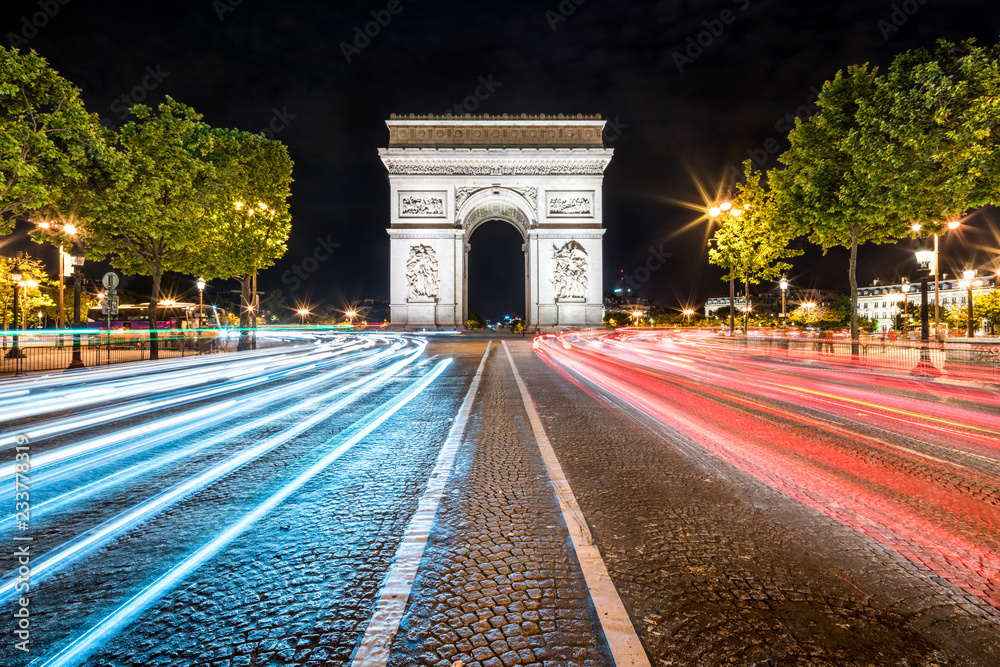 Łuk Triumfalny w nocy, Paryż, Francja - obrazy, fototapety, plakaty 