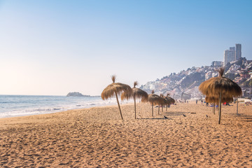 Poster - Umbrellas at Renaca Beach - Vina del Mar, Chile