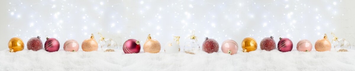 Canvas Print - White magic christmas with snow - pink and golden decorations in snow extra wide border