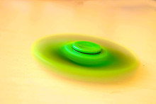 Rotating Red And Green Spinner
