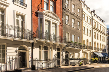 Canvas Print - A typical view in London