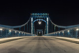 Fototapeta Miasto - Drehbrücke in Wilhelmshaven bei Nacht
