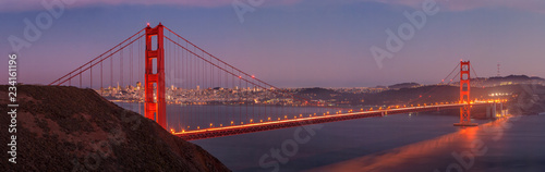 Pinturas sobre lienzo  Golden Gate Bridge at night
