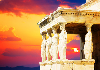 Fototapete - details of Erechtheion temple in Acropolis of Athens at sunset, Greece
