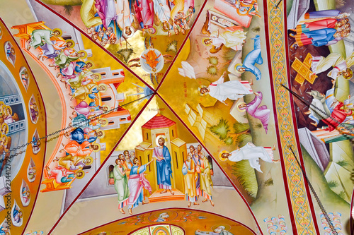 Cuadros en Lienzo Ancient Frescoes On The Ceiling Dome Of The Orthodox church in Israel